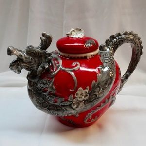 Teapot. Deep apple red. Ceramic. Dragon Lover?